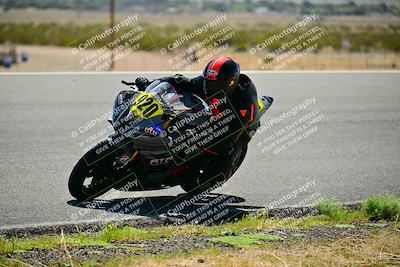 media/Apr-13-2025-TrackXperience (Sun) [[fb1ef998a6]]/Level 2 (Intermediate)/Turn 8 (Session 3)/